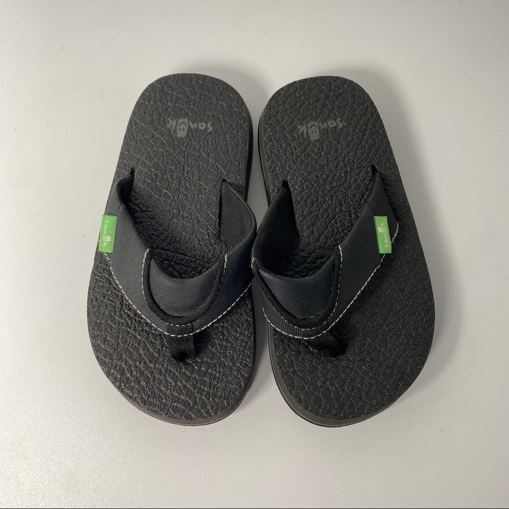 Sanuk Root Beer Cozy Light Flip Flops Kids 9/10 Black Slippers SBS2914T Yoga Mat